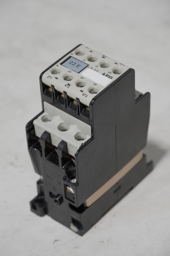 AEG Type LS 27 3-Pole Contactor, 600VAC 40A, LS27.22, LS27 - Picture 5 of 8