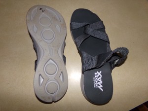 skechers sandal goga max