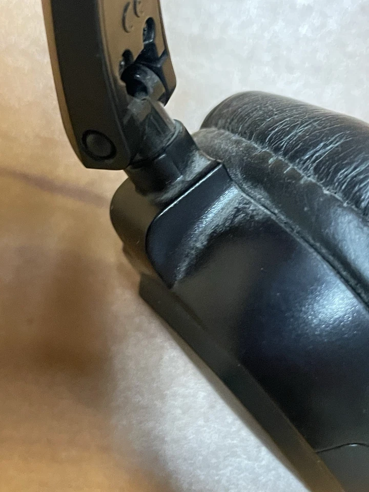 Auriculares de entretenimiento traseros para automóvil OEM 2012-2016 Lexus LX570 LX 570 Foto 4 de 4