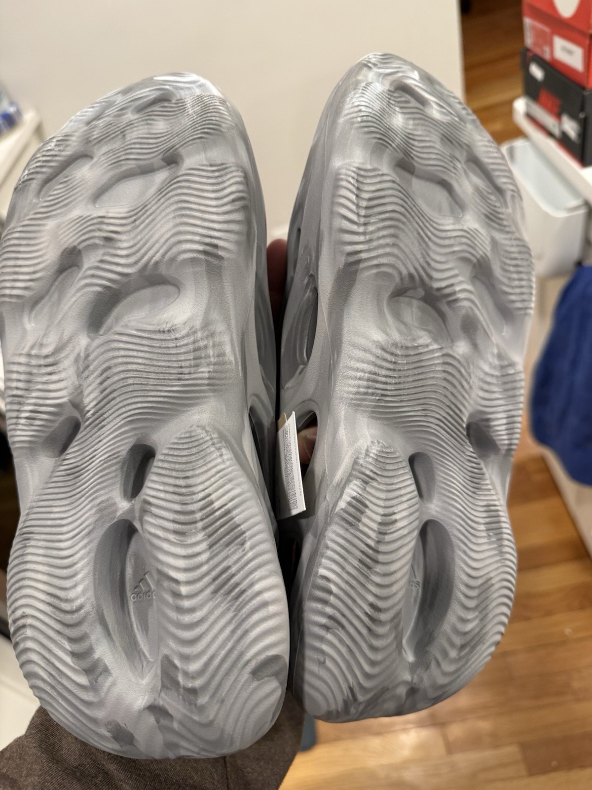 SZ: 10M Adidas Yeezy Foam Runner Granite New With Box thumbnail 6