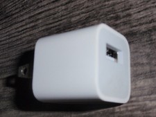 Apple Model No. A1385 Charger 5V/1A for iPod  iPhone Used Condition Wall to USB