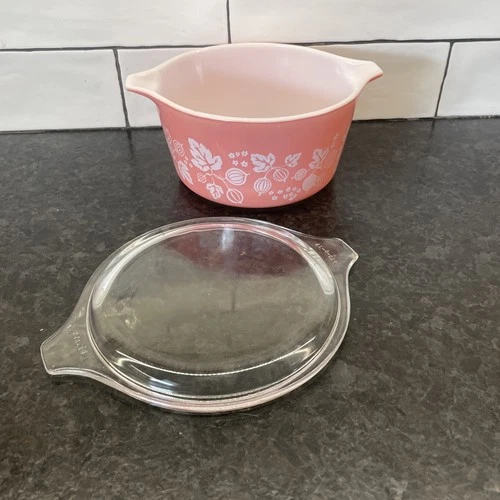 Vintage Pyrex Gooseberry Pink Casserole Dish with Lid 473 1QT