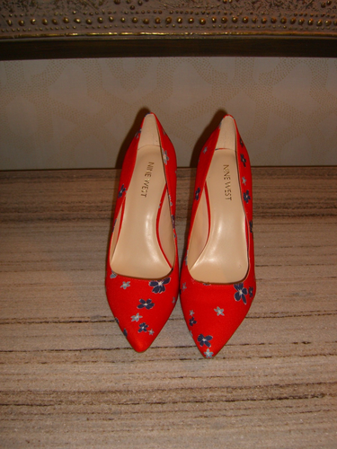 NIB NINE WEST RED FLORAL PRINT PUMPS HEELS SHOES 7M - Picture 2 of 8