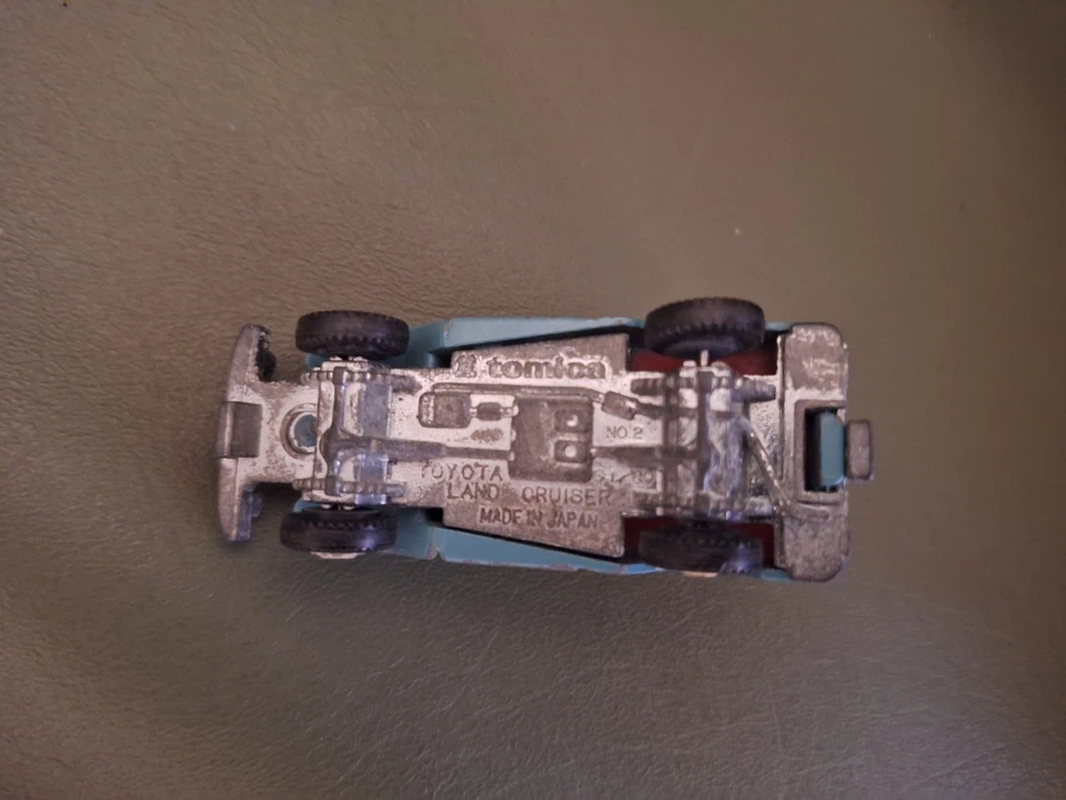 ANTIGUOS COCHES DE BOLSILLO TOMY TOMICA DIECAST NO. 2 TOYOTA LAND CRUISER HECHOS EN JAPÓN Foto 4 de 4