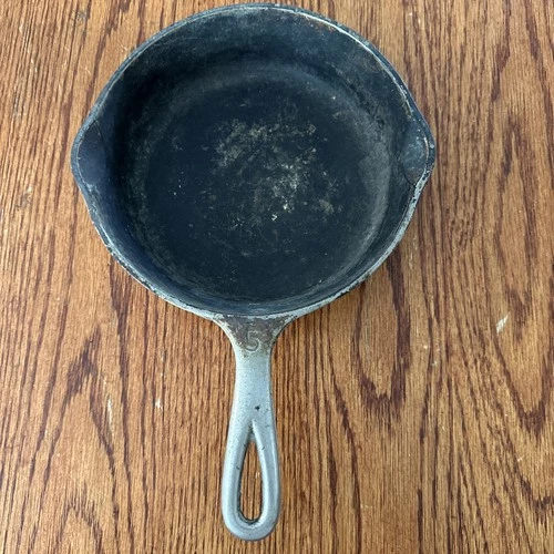 Wagner Ware Sidney 0 Cast Iron Skillet 1055B Vintage No. 5 Outside Heat Ring USA