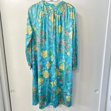 Vintage Trillium Housecoat Nylon Floral Size Medium Button up With Pocket