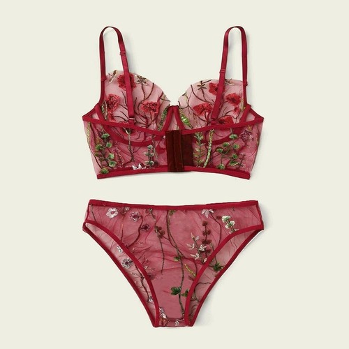 Women's Lace Floral Embroidery Sexy and Elegant Push Up Bra Set Sleepwear - Picture 6 of 15