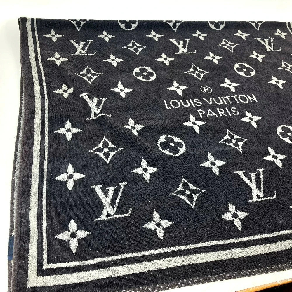 Louis Vuitton M73417 Monogram Eclipse Cotton Beach Towel Used from