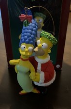 2001 The Simpsons Carlton Cards Heirloom Ornament Collection "Holiday Smooches"
