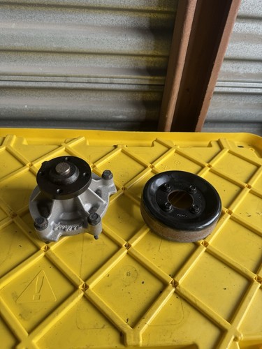 Edelbrock Water Pump For High Performance Ford 2001 Mustang Cobra 2003-04 - Picture 2 of 3