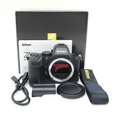 Nikon Z5II Body w/ 10 shots 679267