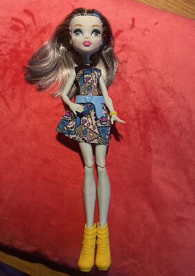 monster high puppe