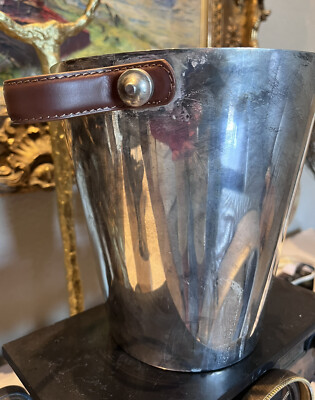 Grand SEAU à Champagne à Anses à Décor De Flammes, En Cristal Taille H 23 Cm D 22 Cm