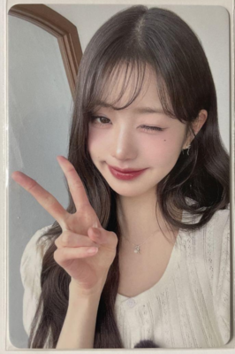 IVE SWITCH ALIVE OSAKA 8/16 OFFLINE EVENT Benefits Photocard photo