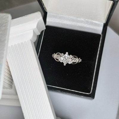 Ever After 1ct Moissanit Verlobungsring - 925 Silber | GRA zertifiziert Größe L