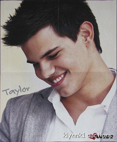 Bella Edward Rob Pattinson 2 POSTERS Centerfold Lot 1892A Taylor Lautner on back - Picture 4 of 4
