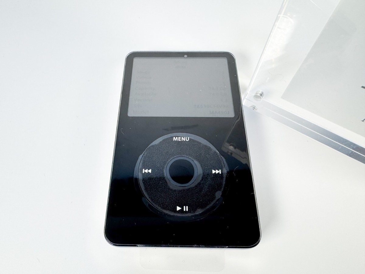 Apple iPod Classic 5.5th Generation 80GB MA450J MA450LL