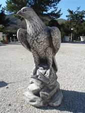 STATUA SCULTURA AQUILA REALE DA GIARDINO PER ESTERNO IN CEMENTO E MARMO PIETRA