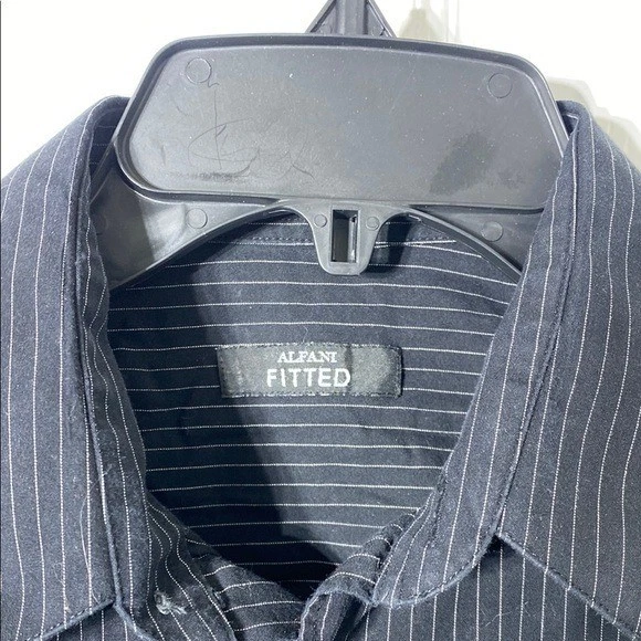 Camisa informal negra con botones Alfani calce relajado, A-023 Foto 2 de 3