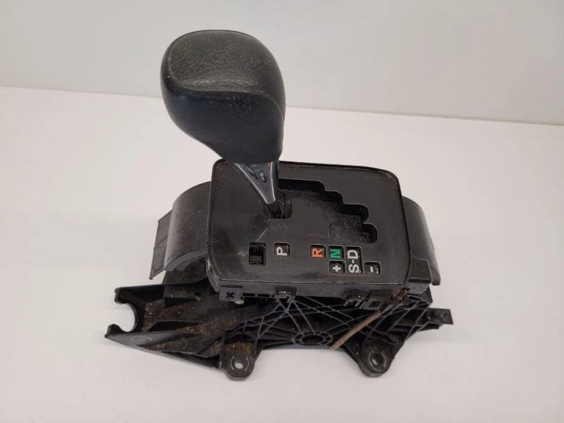 2012 12 TOYOTA HIGHLANDER Automatic Transmission Shift Shifter Assembly - Image 2 of 4