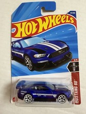 Hot Wheels Mustang 60 Custom '18 Ford Mustang GT Blue/White 1:64 Diecast