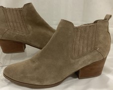 Crown Vintage Womens Suede ankle leather Taupe boots shoes size 8M Excellent