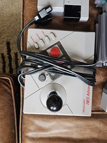 NES Nintendo - Lot of 40 Games, Yobo Console, Controllers, Gun & More. Untested