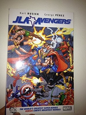 JLA/AVENGERS BY Kurt Busiek PAPERBACK **GOOD**