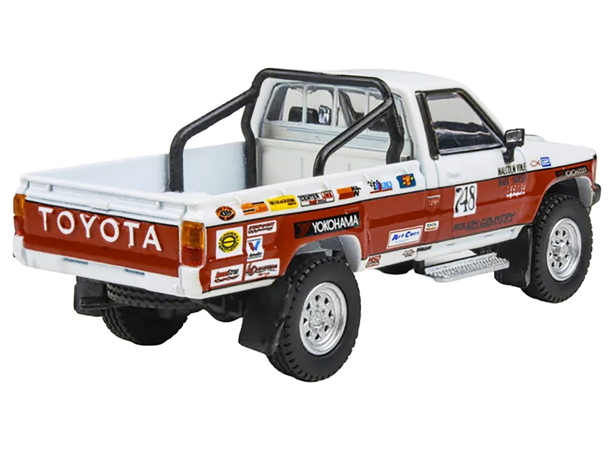 TOYOTA HILUX PICKUP #748 