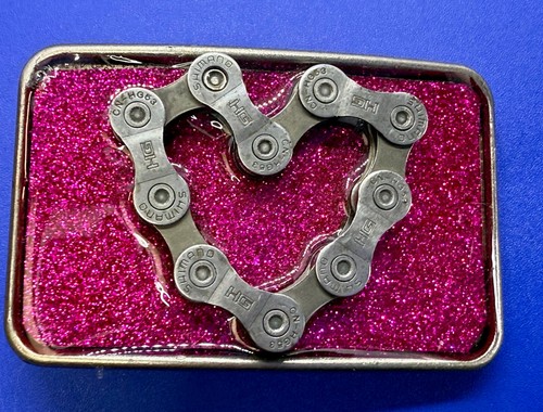Heart Made of  9 Speed Bicycle Chain Artisan Vintage Belt Buckle - Picture 1 of 14