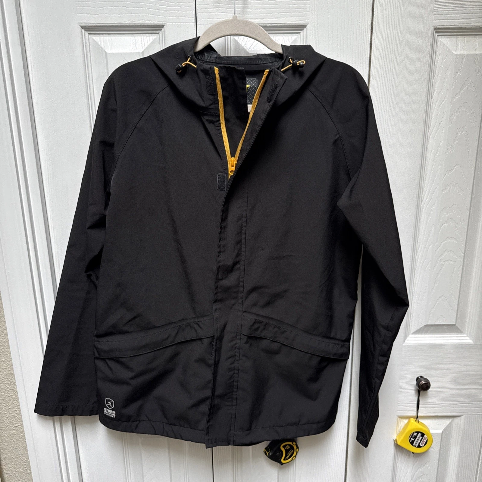 Cat Caterpillar Men’s Storm Plus Blocker Waterproof Windbreaker Size M #6
