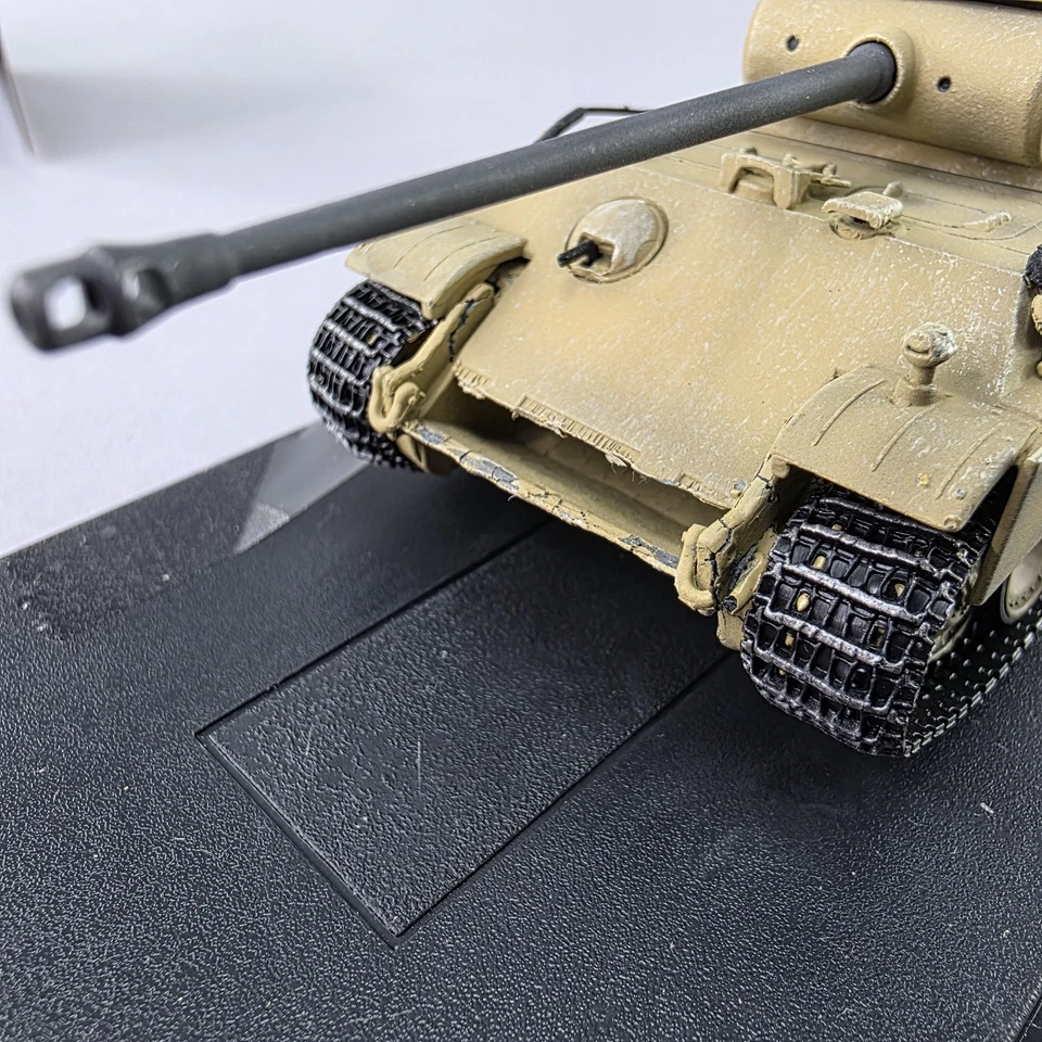 Dragon Armor 1:72 Panther G Tank Early PzRgt.15 Southern France 1944 No. 60009 - Image 3 of 4