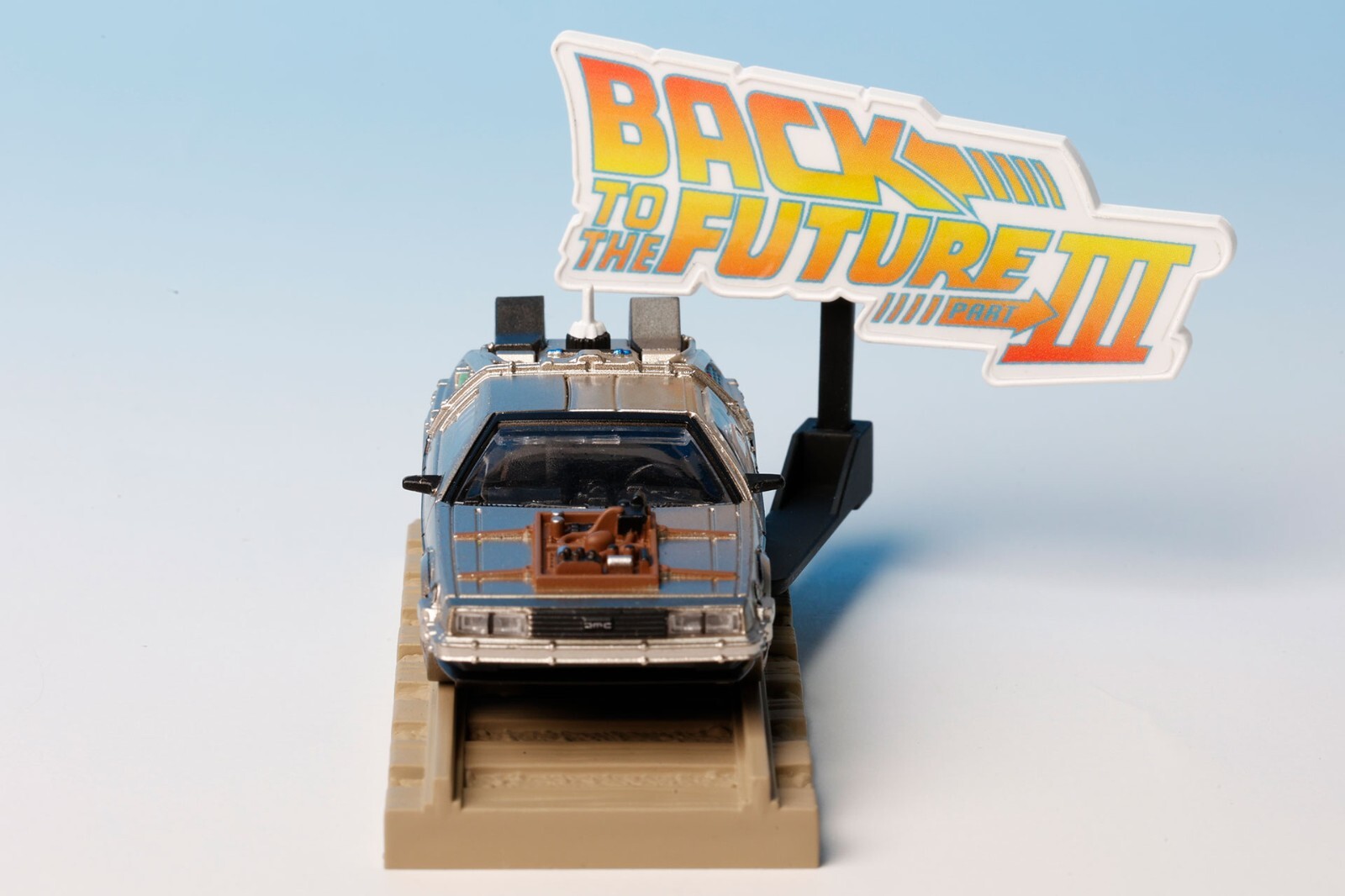 BACK TO THE FUTURE 1/64 Scale 3 Delorean Figure Complete Set TAKARA 2024 Marty