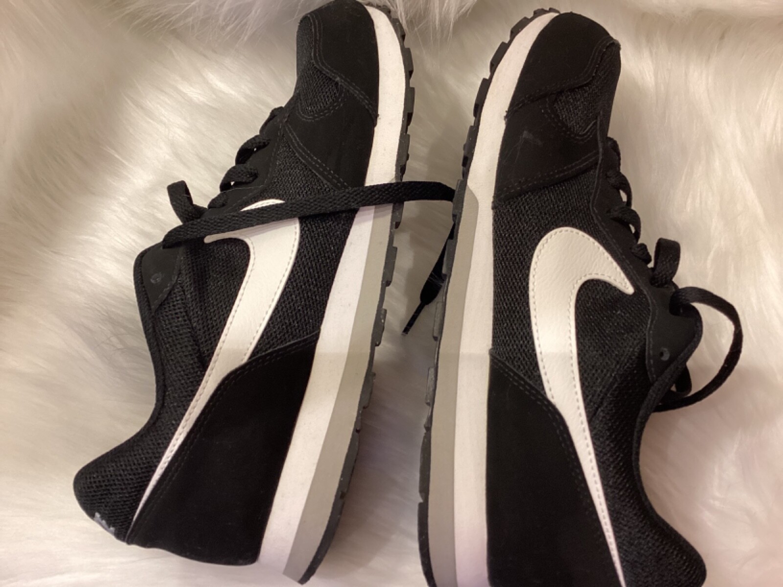 NIKE womens trainers uk size 6 25cm black color white logo | eBay