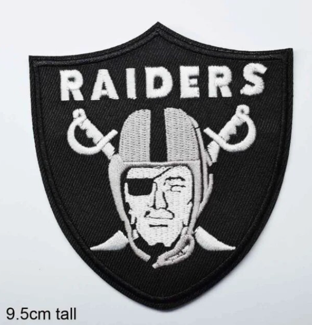 NFL Raiders メタルサイン 壁掛け Las Vegas Raiders METAL NFL Steel Auto Emblem Oakland