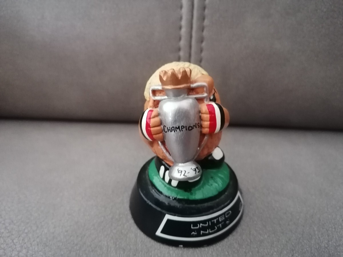 RARE 90s MANCHESTER UNITED NUT FOOTBALL FIGURE CHAMPIONS 92-93 NOT