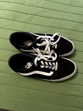 Size 9 - VANS Classic Black