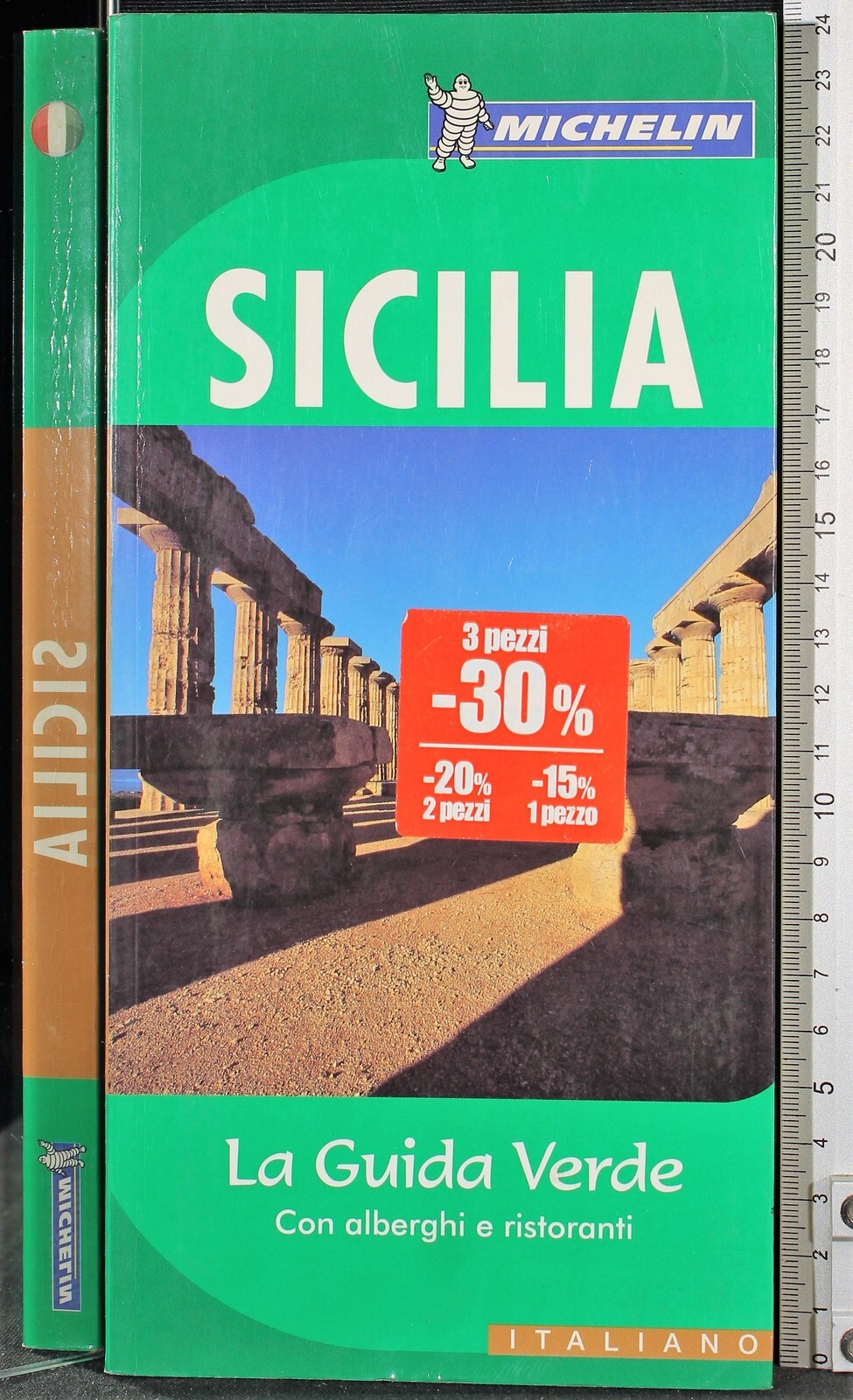SICILIA LA GUIDA VERDE CON ALBERGHI E RISTORANTI. AA.VV. MICHELIN.