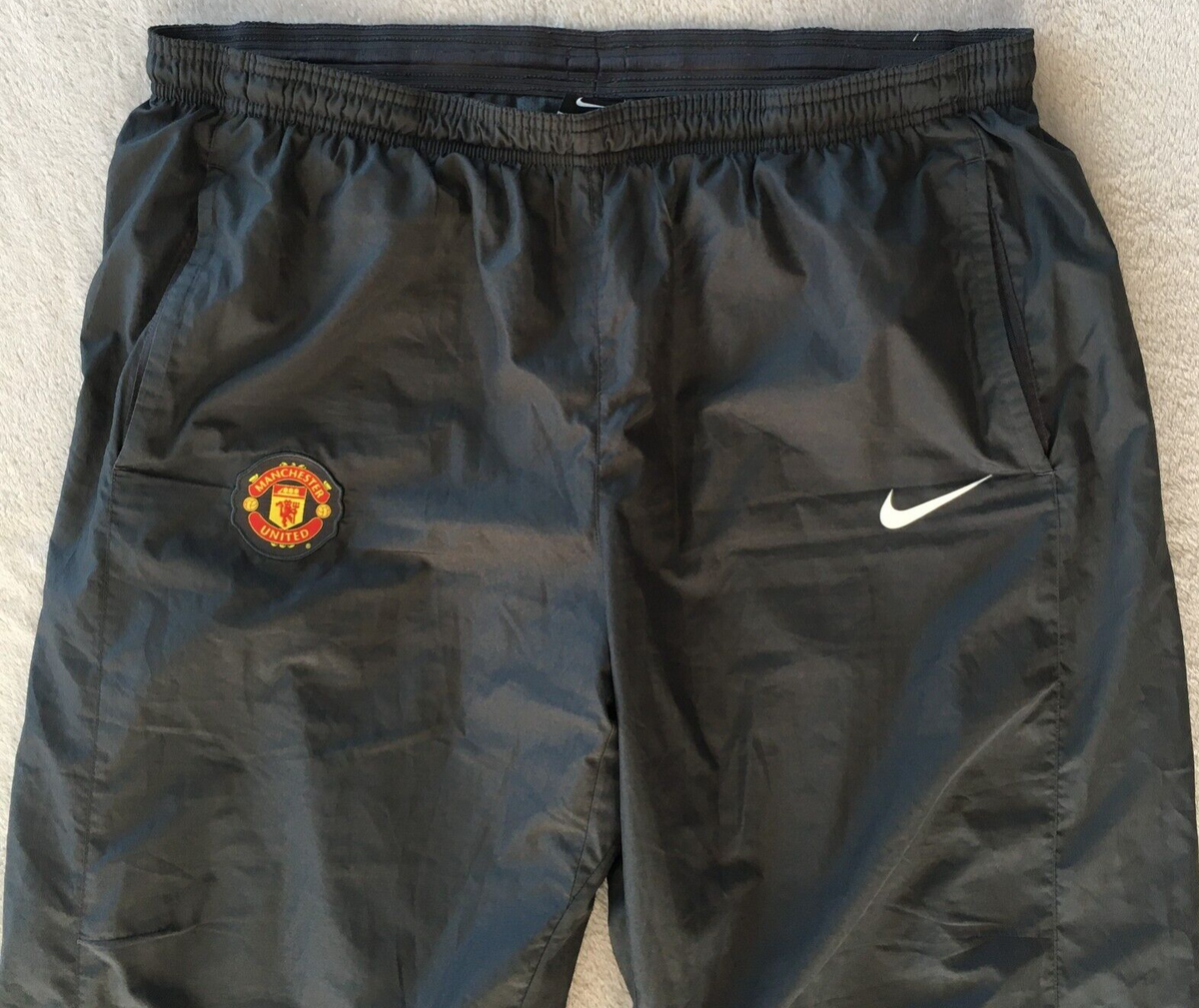 nike manchester united track pants