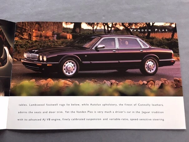 1999 Jaguar Car Sales Brochure - XK8 Convertible XJR XJ8 XJ8L Vanden Plas - Image 4 of 4