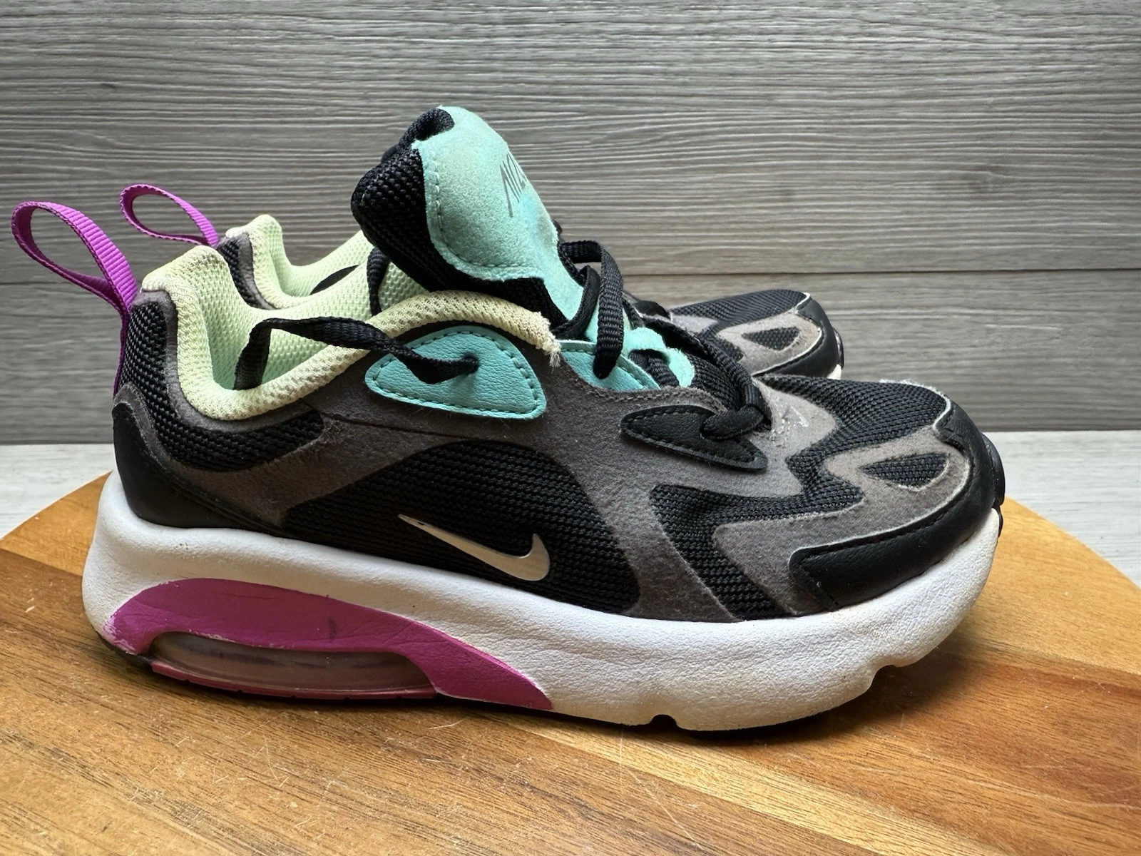 Scarpe da ginnastica Nike Air Max 200 da bambina taglia 1 5 Y nere rosa AT5628 004!