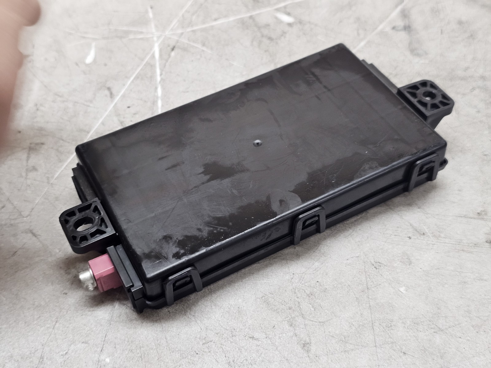 Maserati Quattroporte 2014-2017 Keyless entry module P/N 670009025