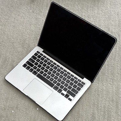 Apple MacBook Pro 13'' Retina Early 2015 i5 2.7GHz 8GB Monterey Silver