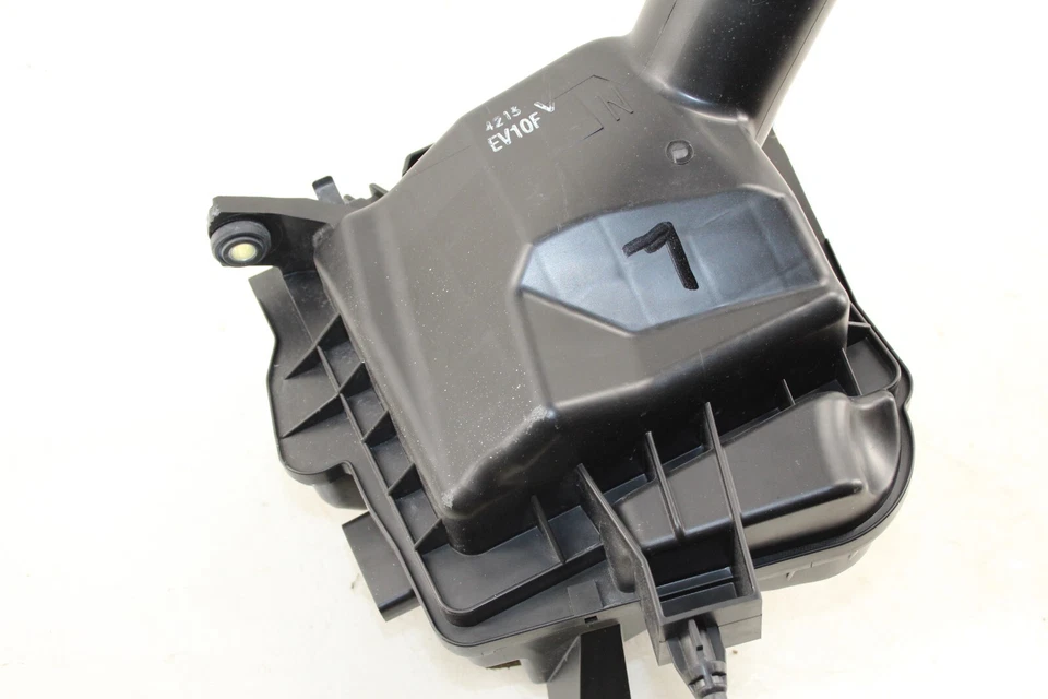 Левая коробка воздухоочистителя для Nissan 370Z купе 2009-2020 годов выпуска от оригинального производителя DV139 - Изображение 4 из 4