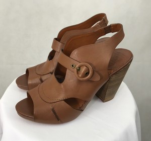 lucky brand heeled sandals