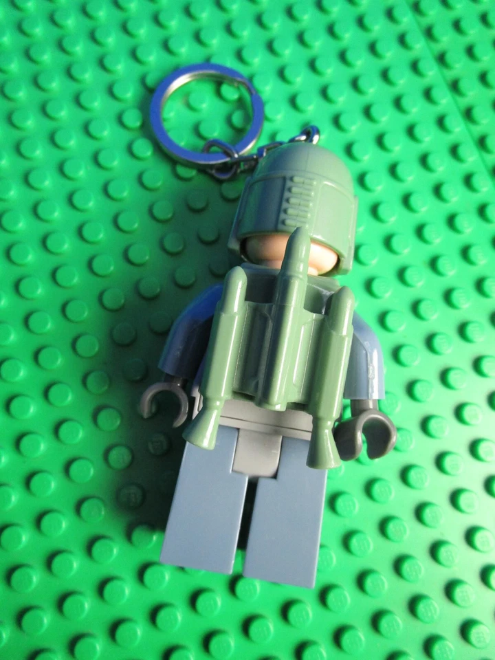 genuine LEGO STAR WARS BOBA FETT minifigure LED TORCH LITE KEYRING KEYCHAIN - Image 4 of 4