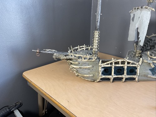 Vintage Mega Blocks Lego Pirates of Caribbean Flying Dutchman - Picture 8 of 12