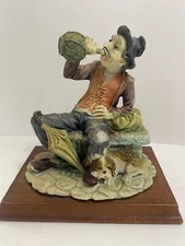 Tramp by The Leonardo Collection Capodimonte Figurine - Tramp sitting with dog