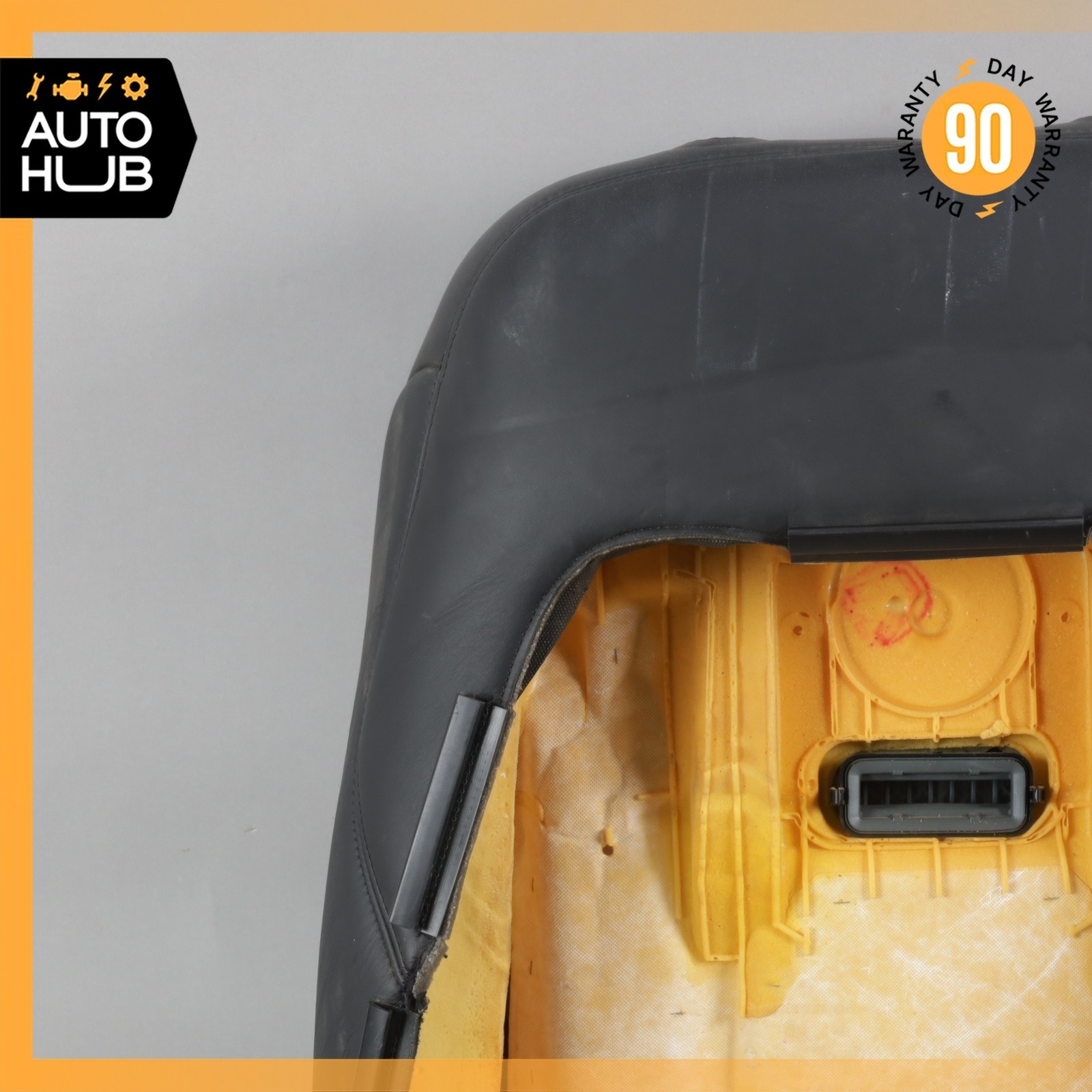 14-17 Maserati Quattroporte M156 Front Right Side Top Upper Seat Cushion OEM