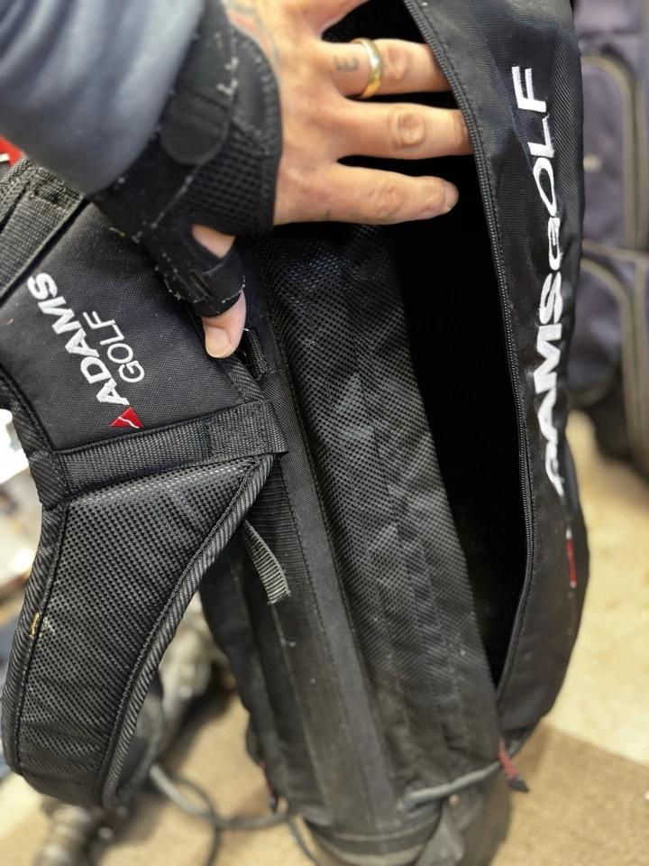 Bolso de pie apretado AdamsGolf Tight Lies Club de 4 vías, negro y rojo Foto 4 de 4